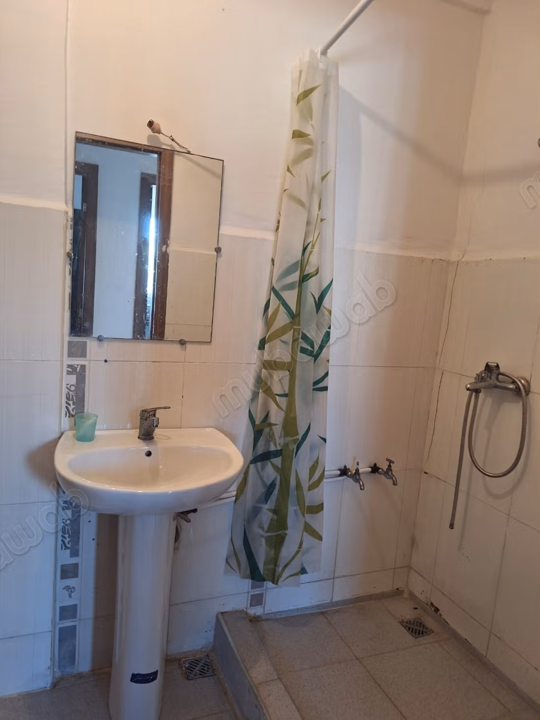 Sunny 2 bedroom apartment