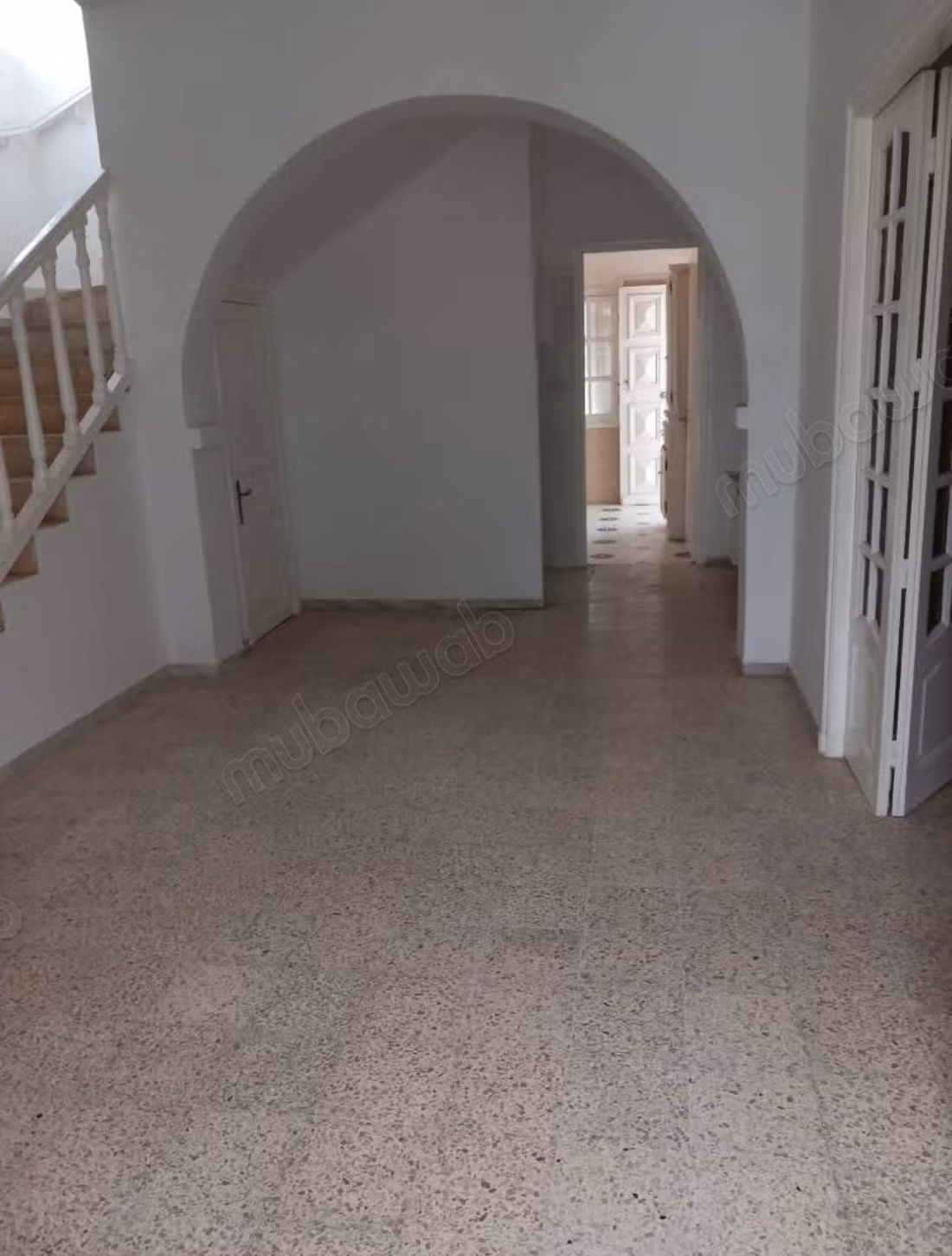 Villa a 2 piani 150m²150m² – Terreno 612m² – Monastir