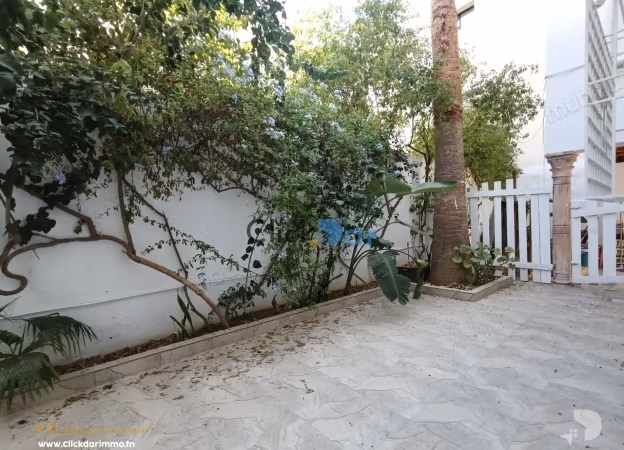 Un Appartement en S2 en RDC a louer