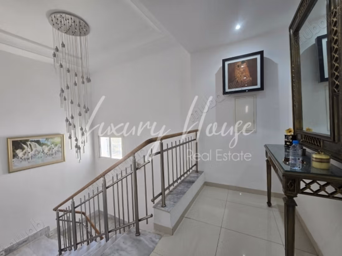 Villa S4 con piscina e giardino ad Ain Zaghouan