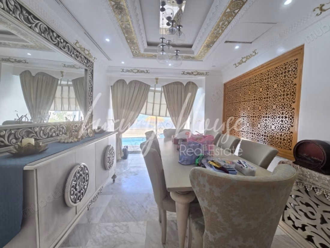 Villa S4 con piscina e giardino ad Ain Zaghouan