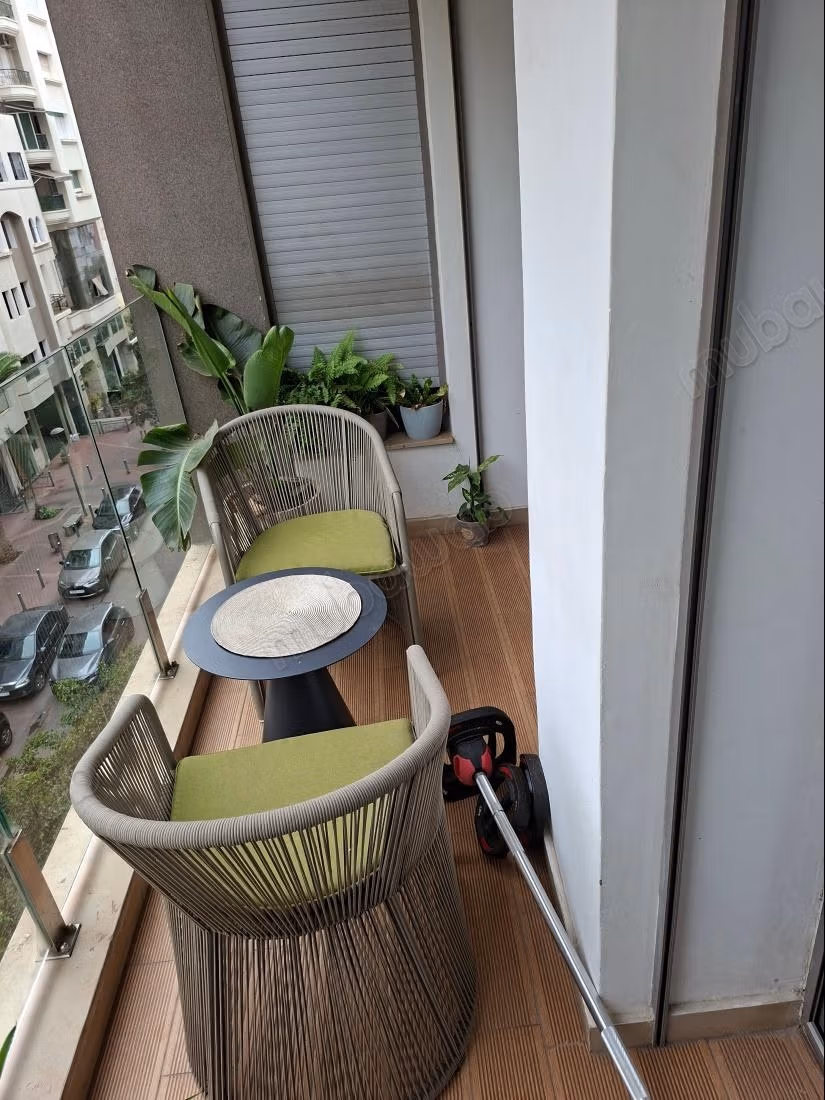 In vendita un bel appartamento con terrazza e 4 camere da letto