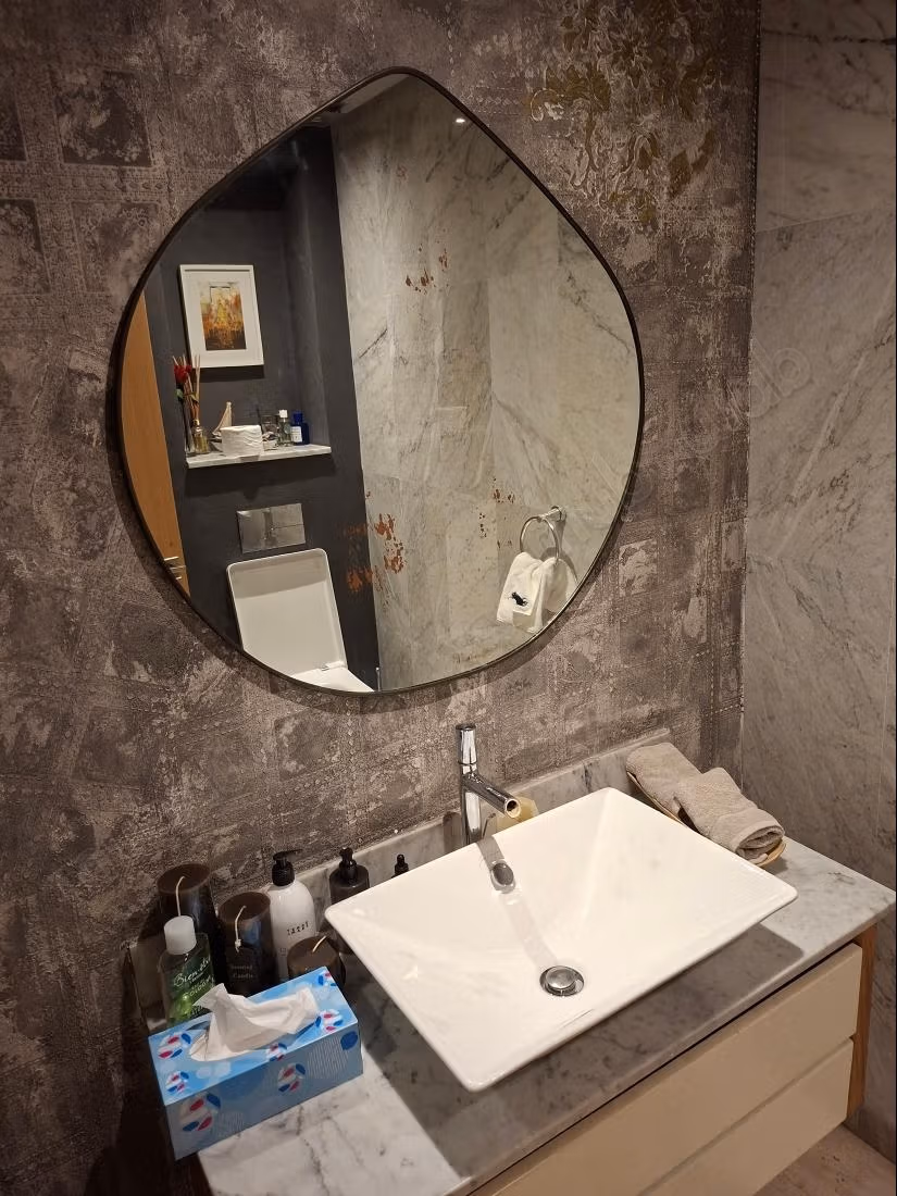 In vendita un bel appartamento con terrazza e 4 camere da letto