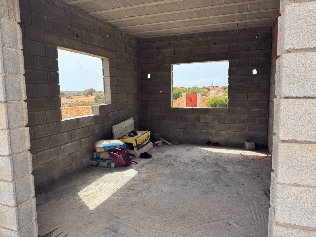 Très belle maison en vente à Route de Safi. Superficie 3000 m²