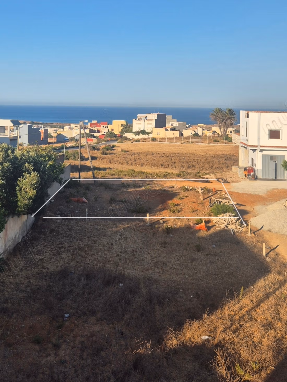 Stunning plot of 283 m² with R2 permit