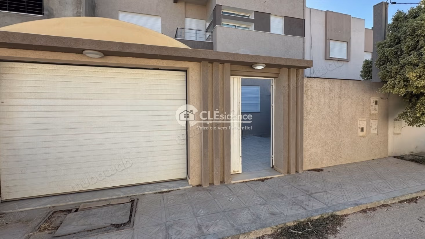 Belle Villa Jumelée S5 à Louer – La Soukra