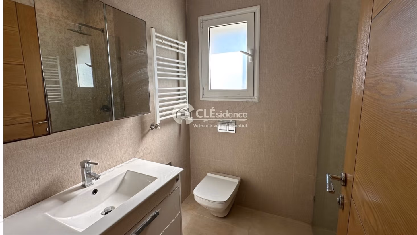 Belle Villa Jumelée S5 à Louer – La Soukra