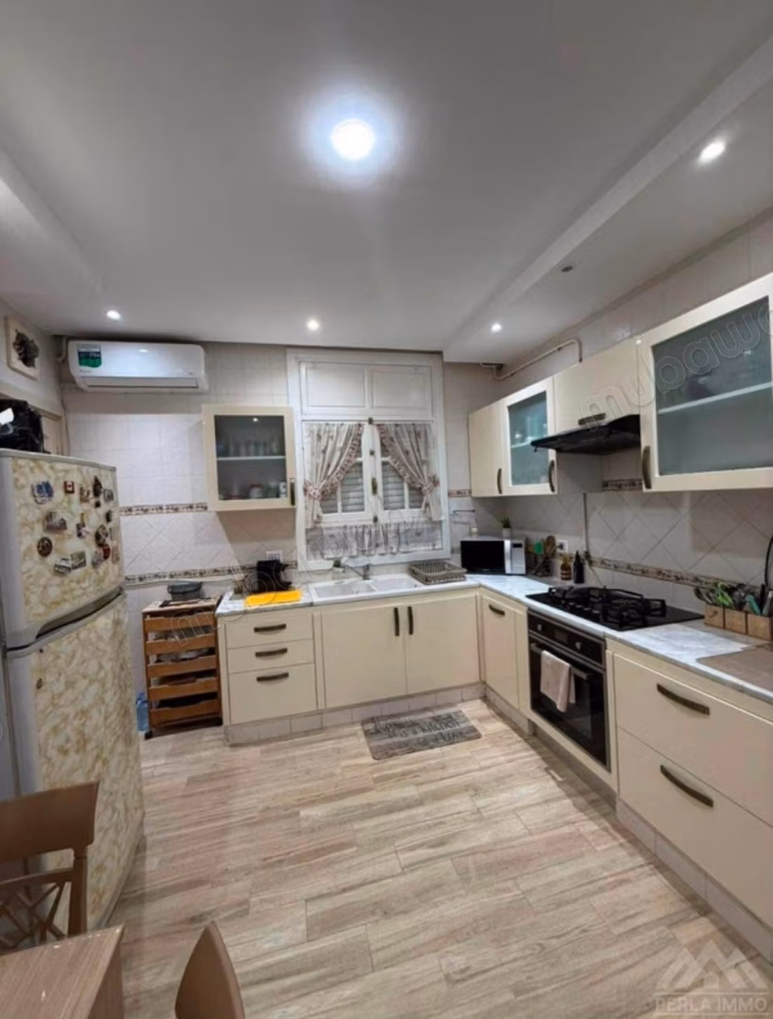 À vendre un appartement S4 Ain Zaghouen