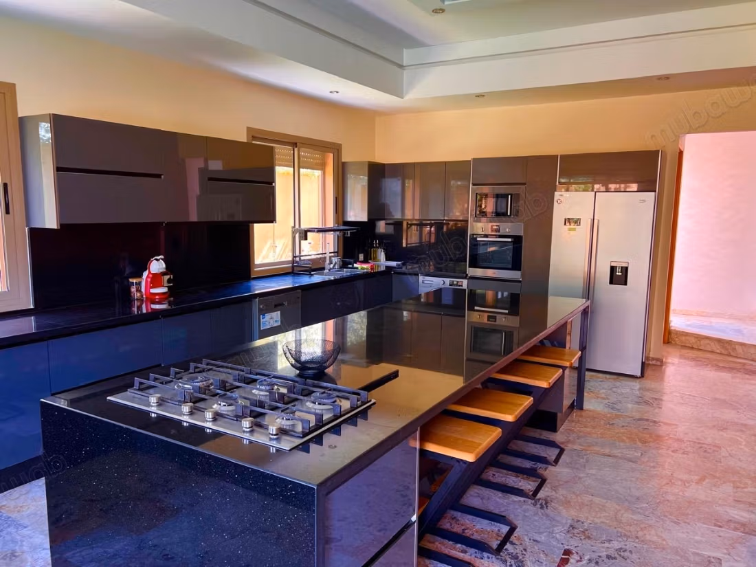 Location villa of high standing on Route de Ouarzazate. 4 bedrooms. Furnished