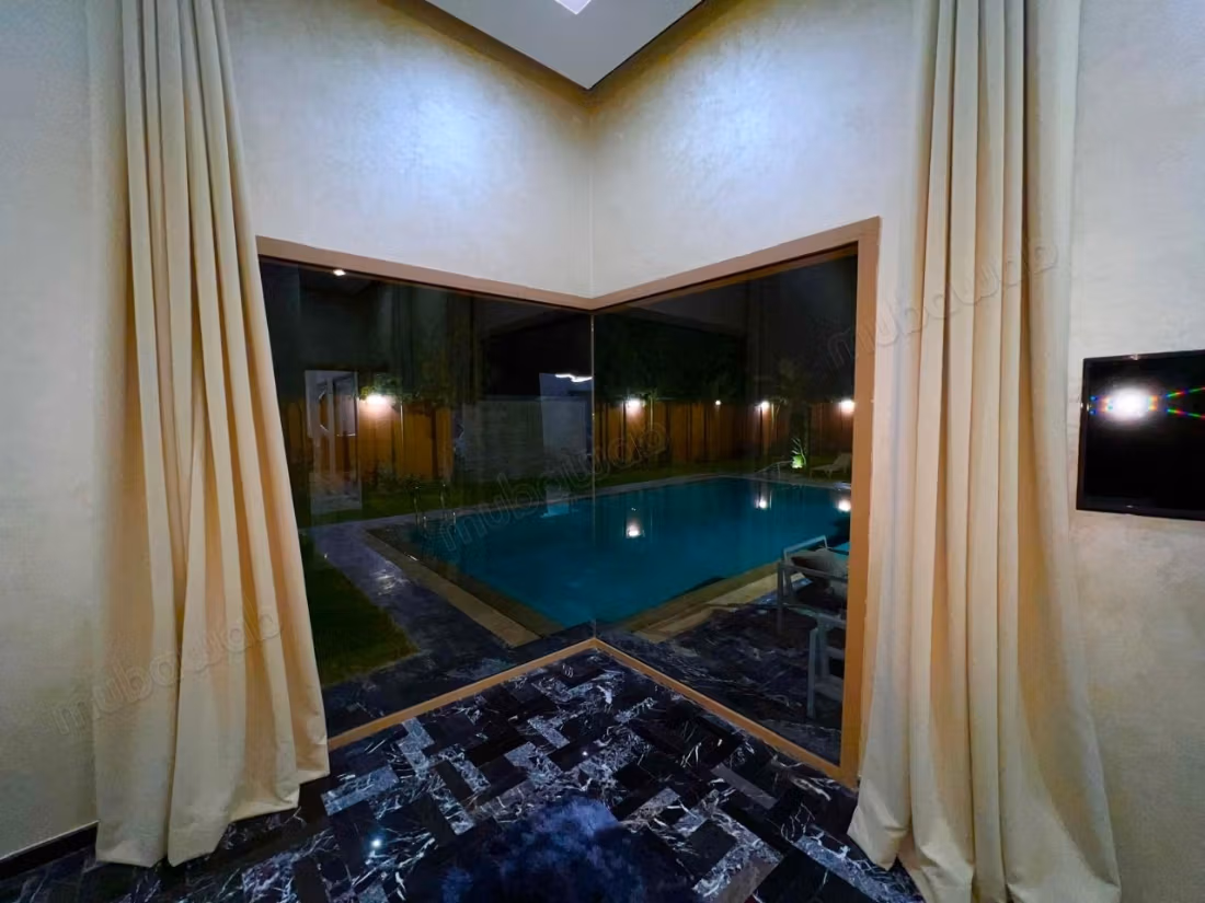 Location villa of high standing on Route de Ouarzazate. 4 bedrooms. Furnished