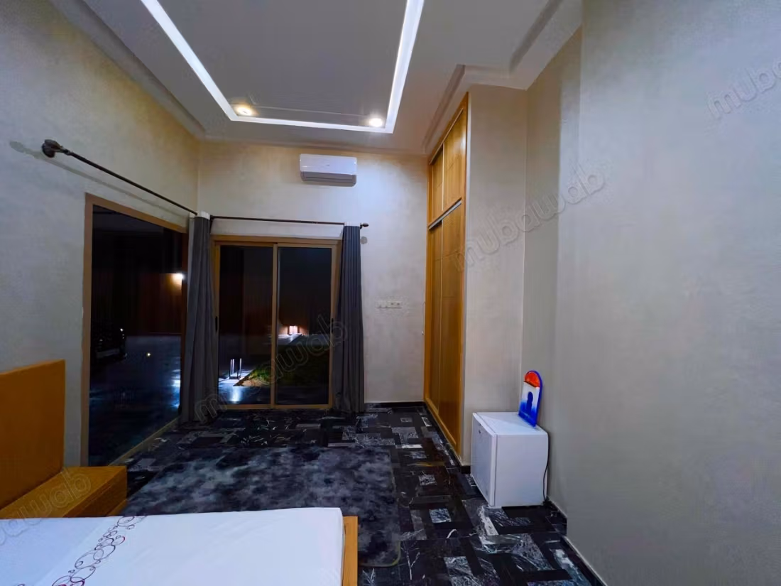 Location villa of high standing on Route de Ouarzazate. 4 bedrooms. Furnished