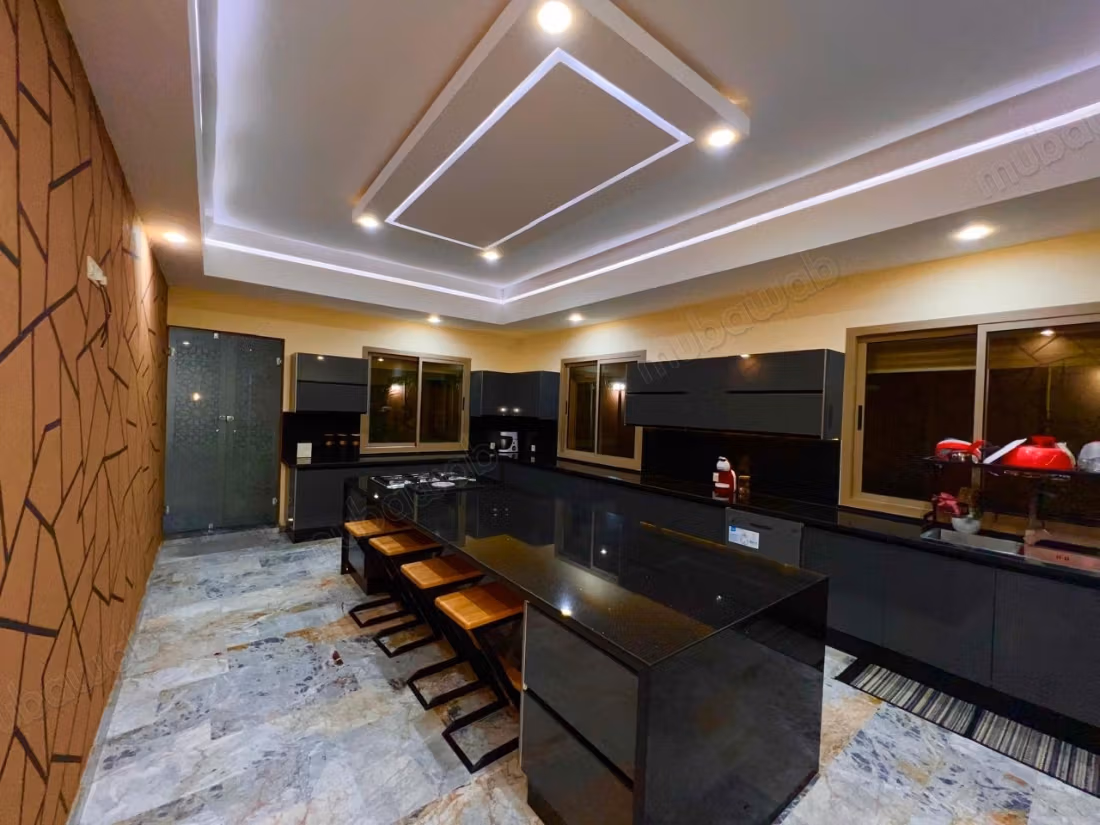 Location villa of high standing on Route de Ouarzazate. 4 bedrooms. Furnished