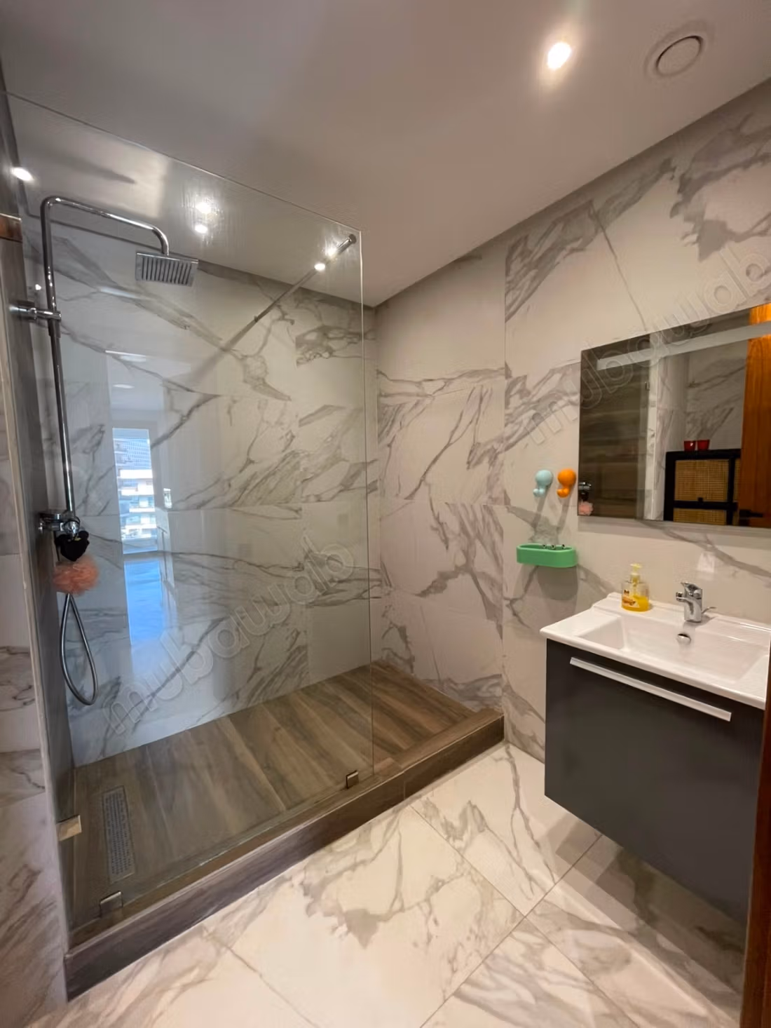 In affitto - Appartamento ammobiliato con 3 camere - Quartiere CFC