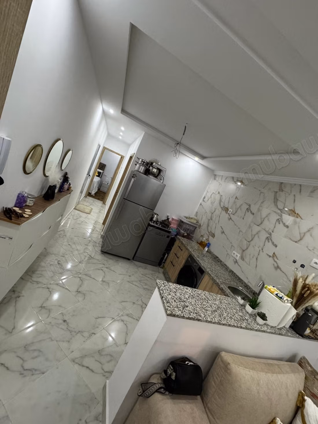 Appartement te huur in M'Diq. 2 grote kamers. Gemeubileerd