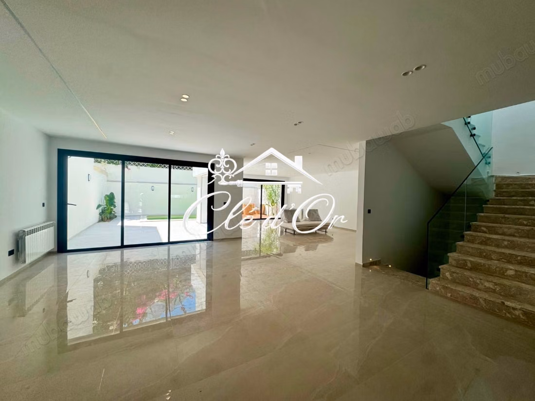 Villa S4 à louer à Gammarth