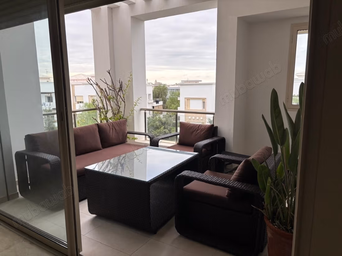 Appartamento in vendita a Prestigia Bouskoura. 4 belle camere. Terrazza e ascensore