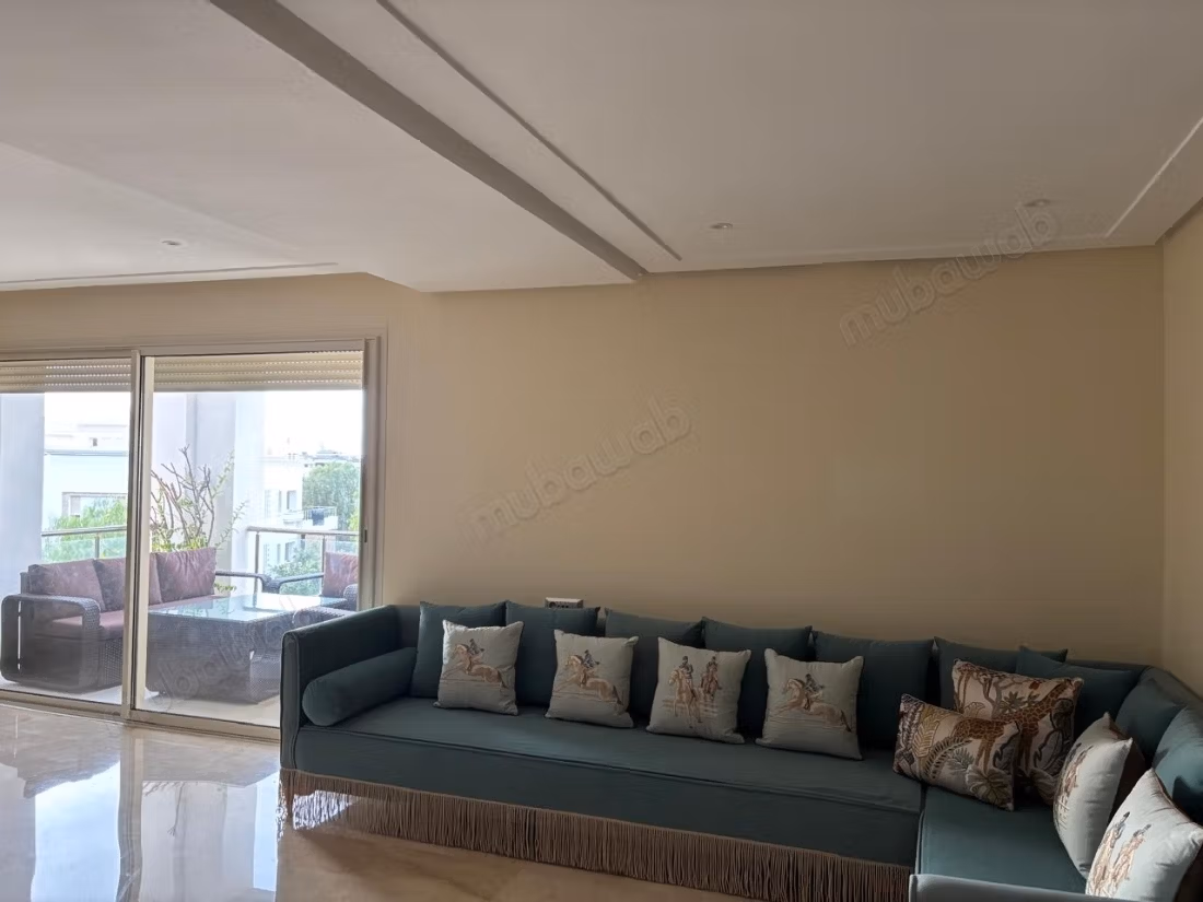 Appartamento in vendita a Prestigia Bouskoura. 4 belle camere. Terrazza e ascensore