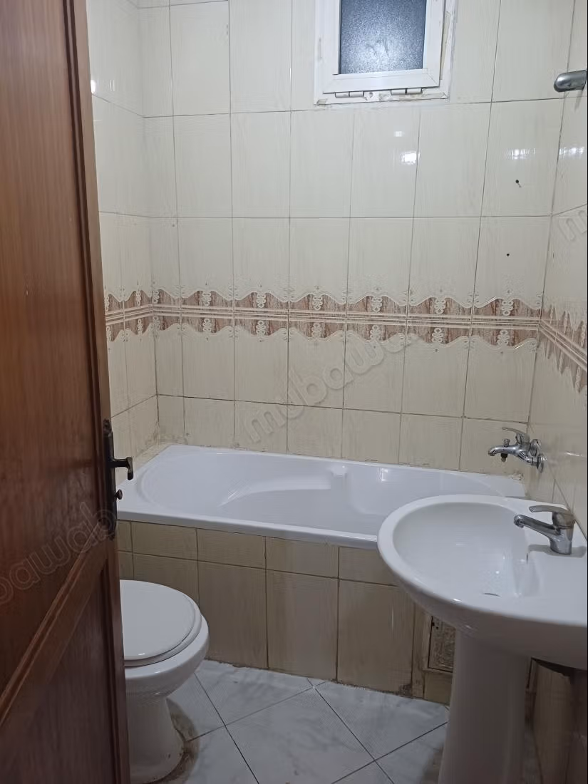 Empty apartment for rent, 82 m2, Belvédère, Casa