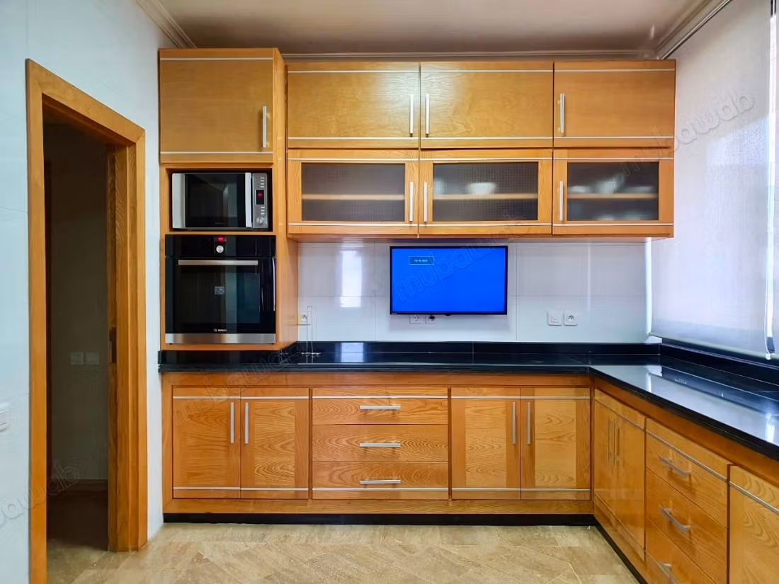 Appartamento arredato di 250 m² in affitto - Hay Riad - Rabat