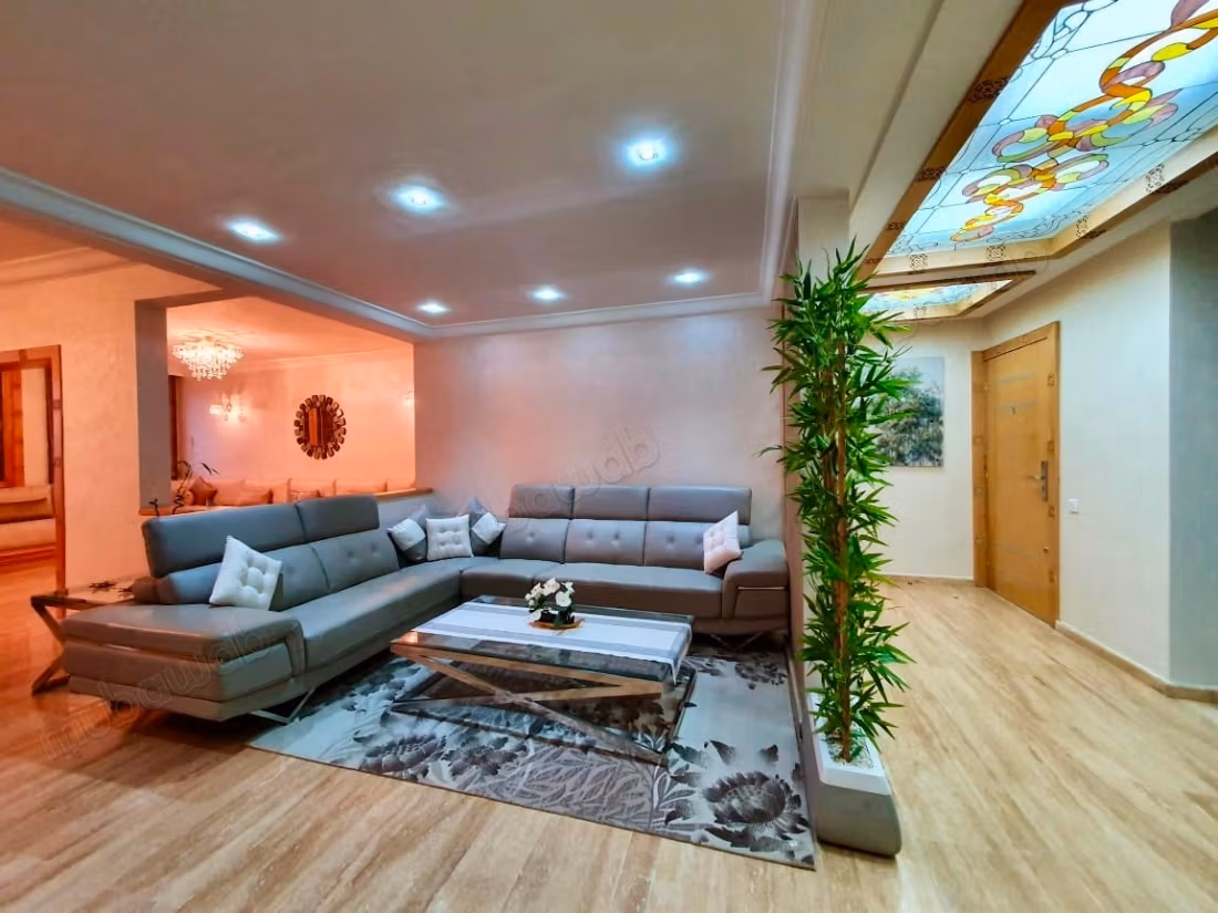 Appartamento arredato di 250 m² in affitto - Hay Riad - Rabat