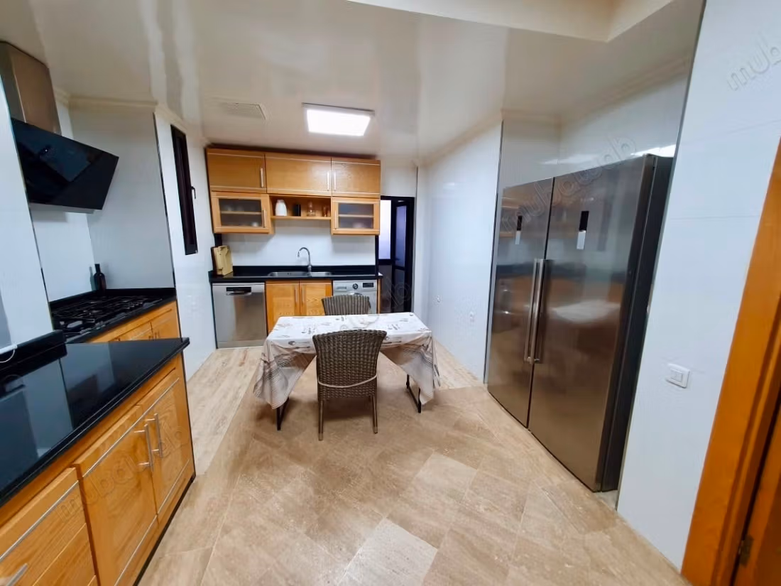 Appartamento arredato di 250 m² in affitto - Hay Riad - Rabat