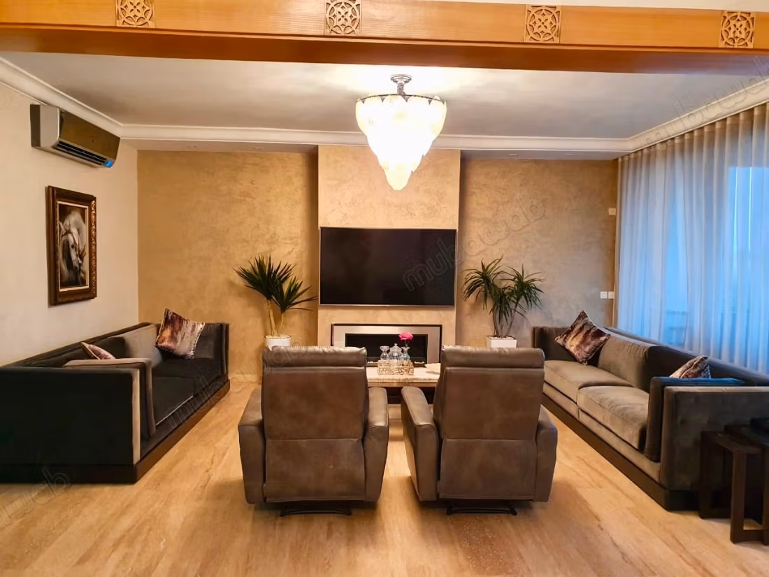 Appartamento arredato di 250 m² in affitto - Hay Riad - Rabat