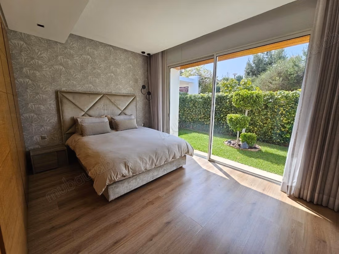 Luxe stad in Groene Stad met uitzicht op de golfbaan