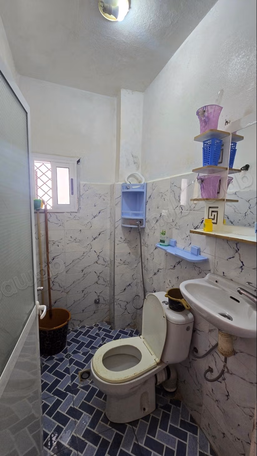 Bellissimo appartamento in affitto a M'Diq. Superficie 60 m². Arredato