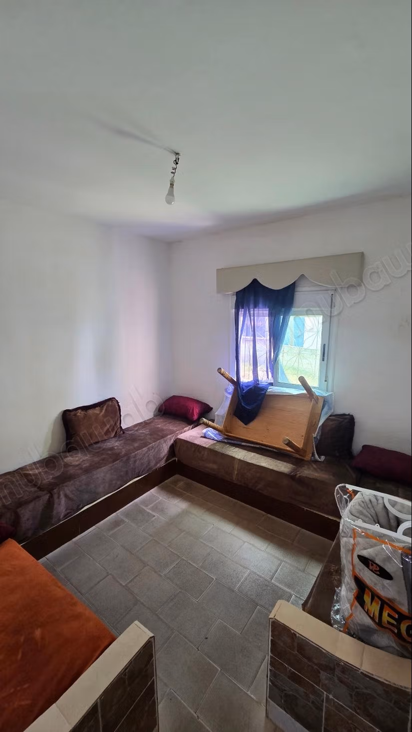 Bellissimo appartamento in affitto a M'Diq. Superficie 60 m². Arredato