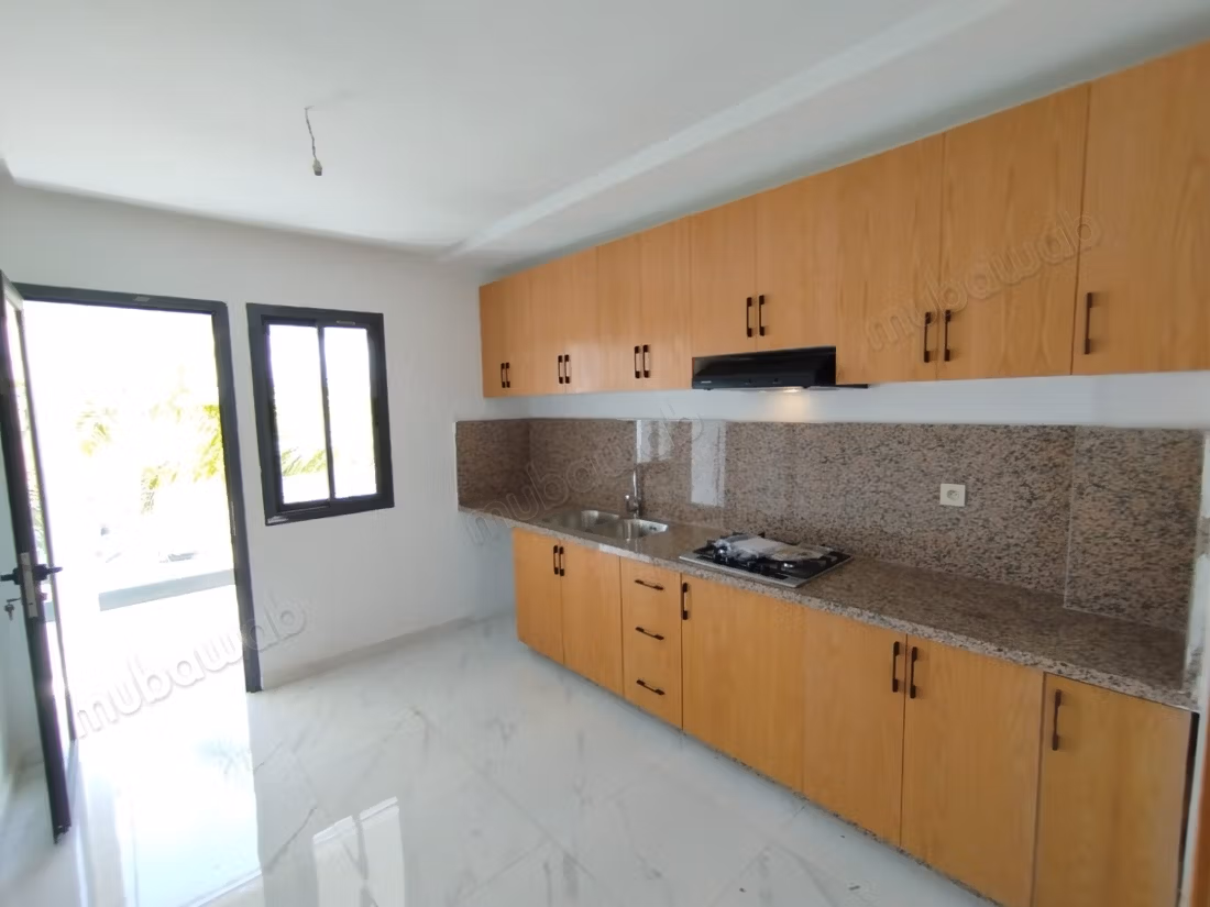 Spacious Apartment Overlooking the Pool
