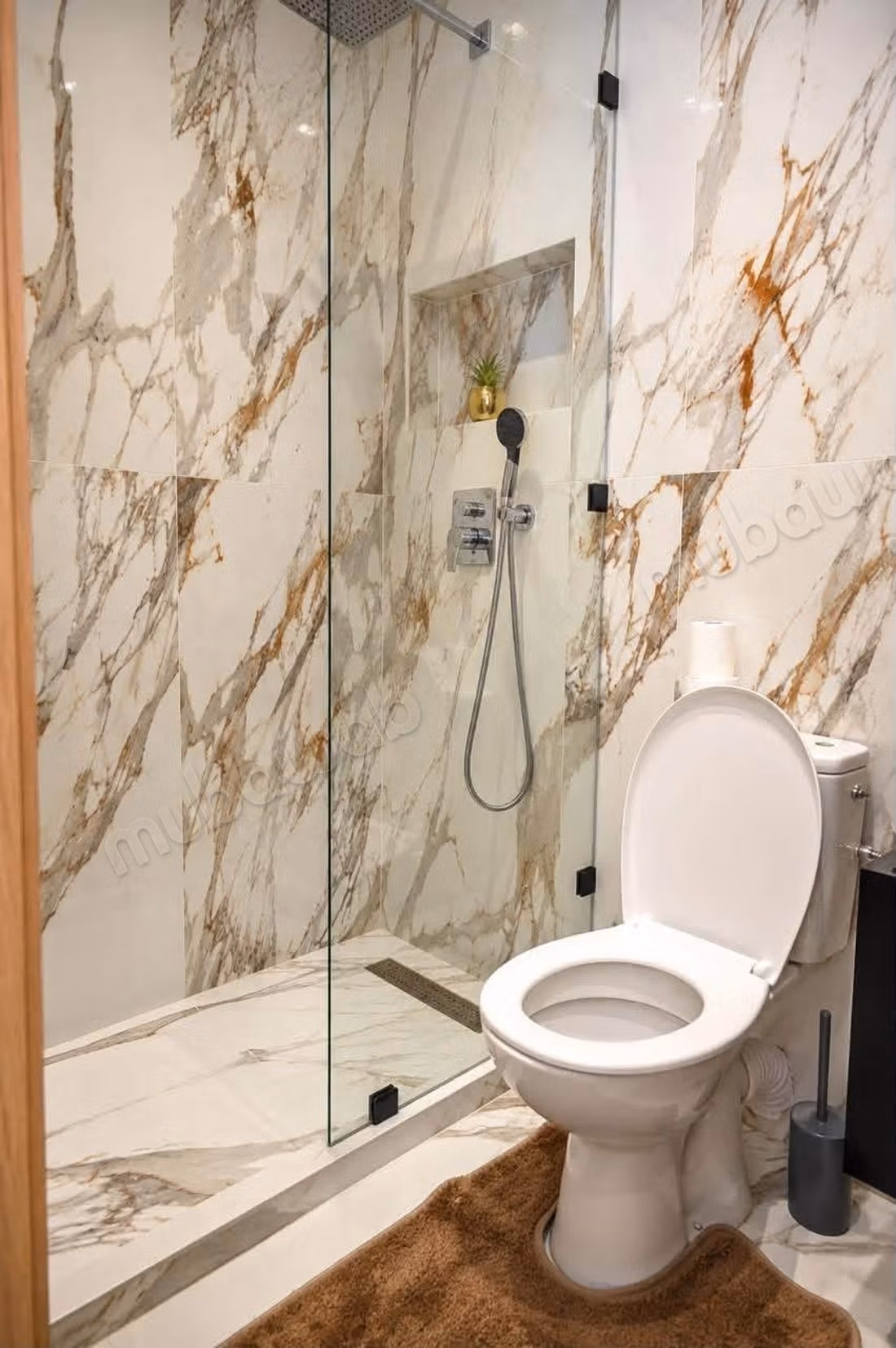 Apartment rental in Gueliz. 2 cozy bedrooms. Traditional lounge and satellite system
