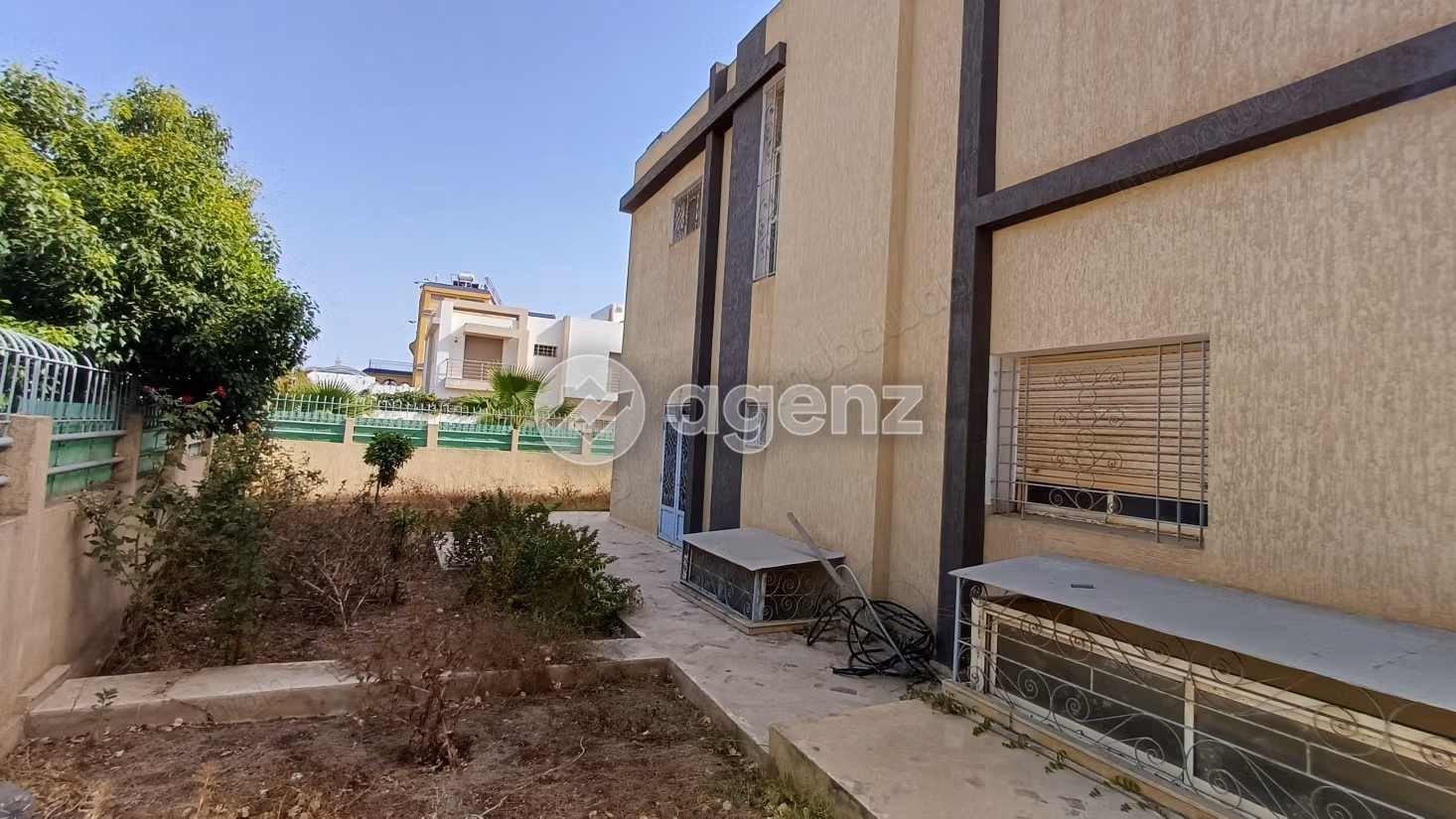 Villa for sale 330 m², 4 bedrooms Oulfa Casablanca