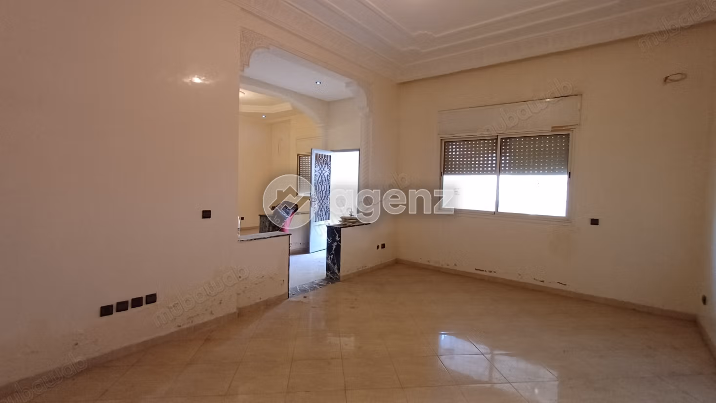 Villa for sale 330 m², 4 bedrooms Oulfa Casablanca