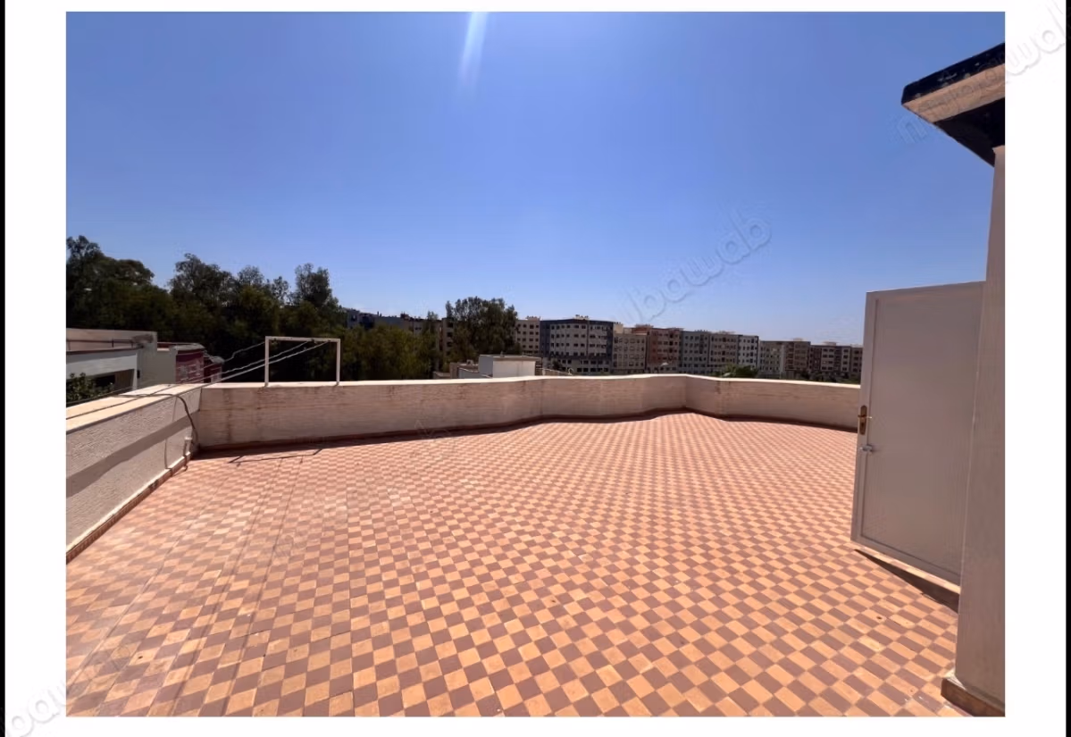 Luxe villa te koop in Marjane. 5 slaapkamers. Goed ingericht