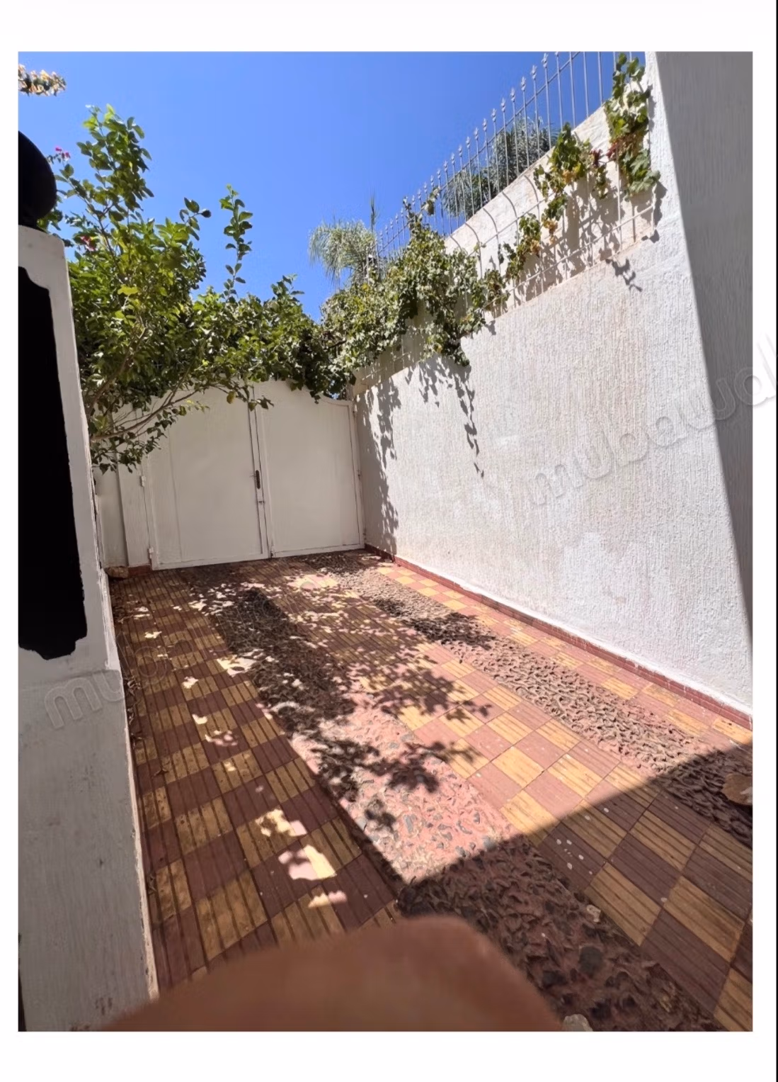 Luxe villa te koop in Marjane. 5 slaapkamers. Goed ingericht