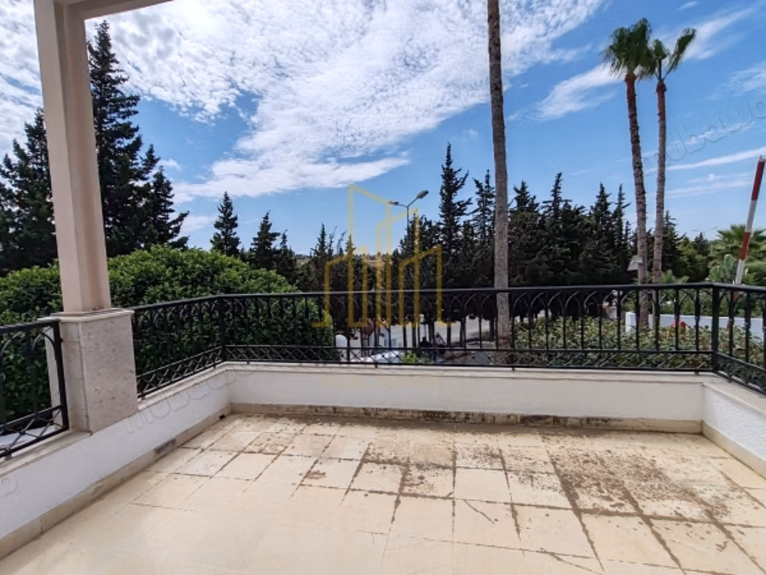 A louer une belle villa meublée La Marsa – Cité Les Pins
