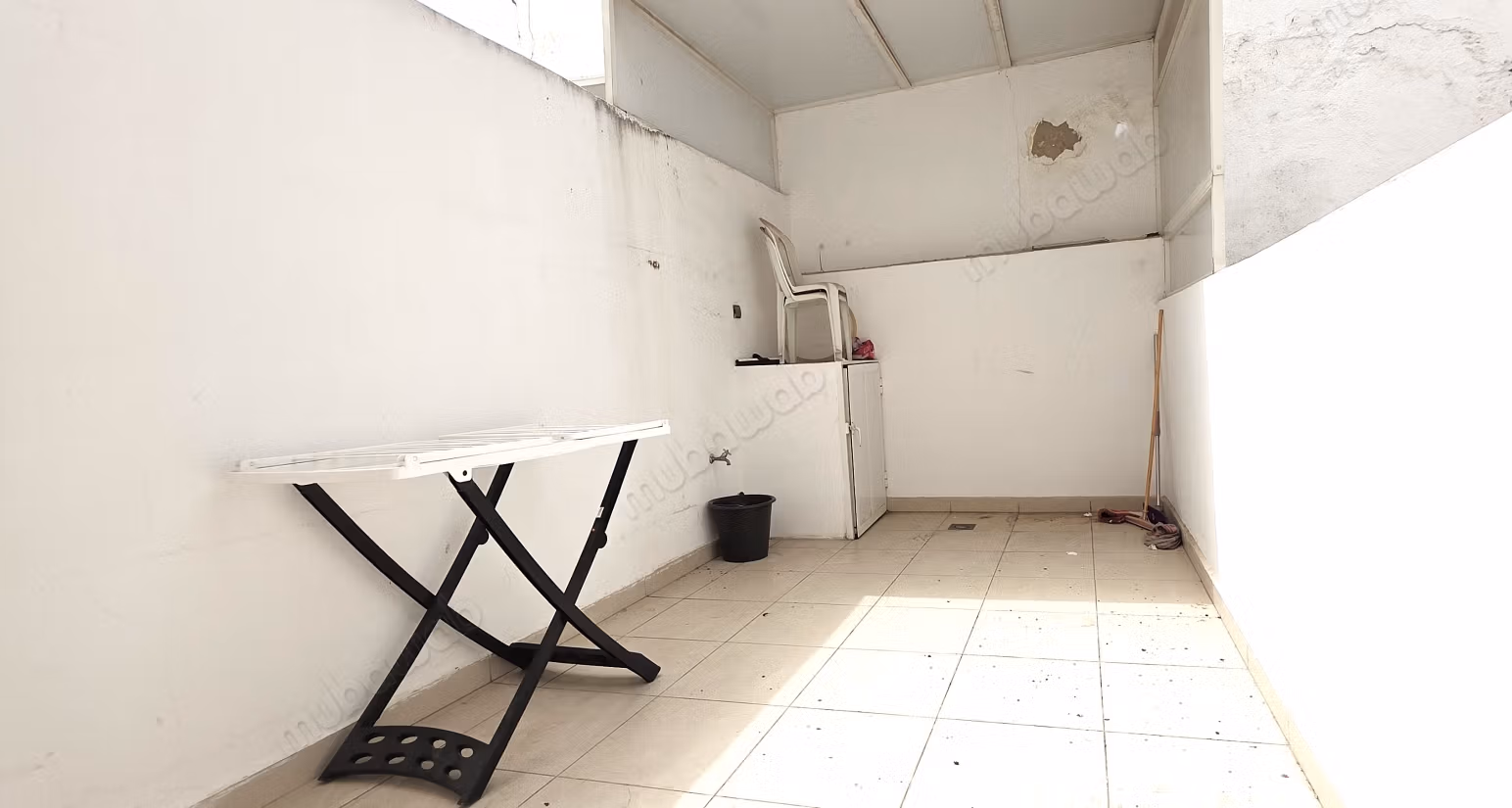 Gemeubileerde studio van 48m2 3de verdieping Airconditioning Terras Maarif
