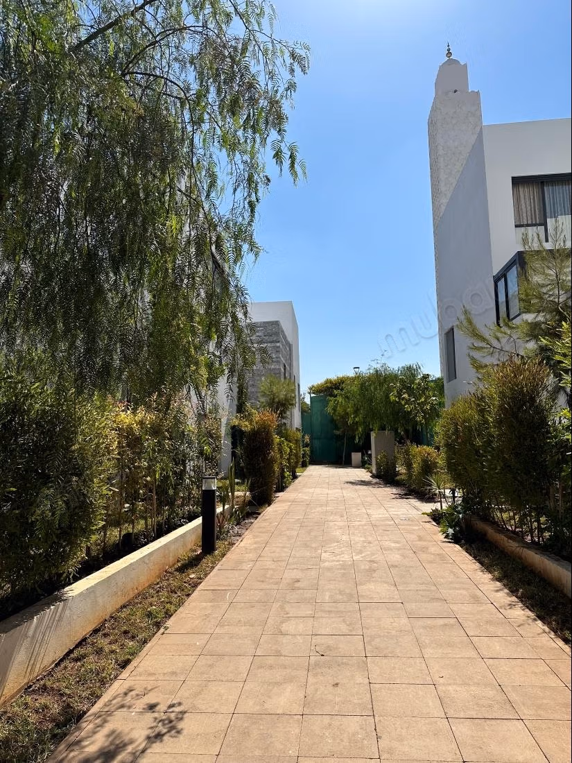 Superb duplex for rent in CGI Ville Verte
