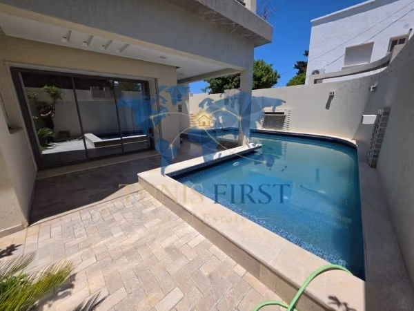 In Affitto Villa con Piscina Arredata a La Marsa