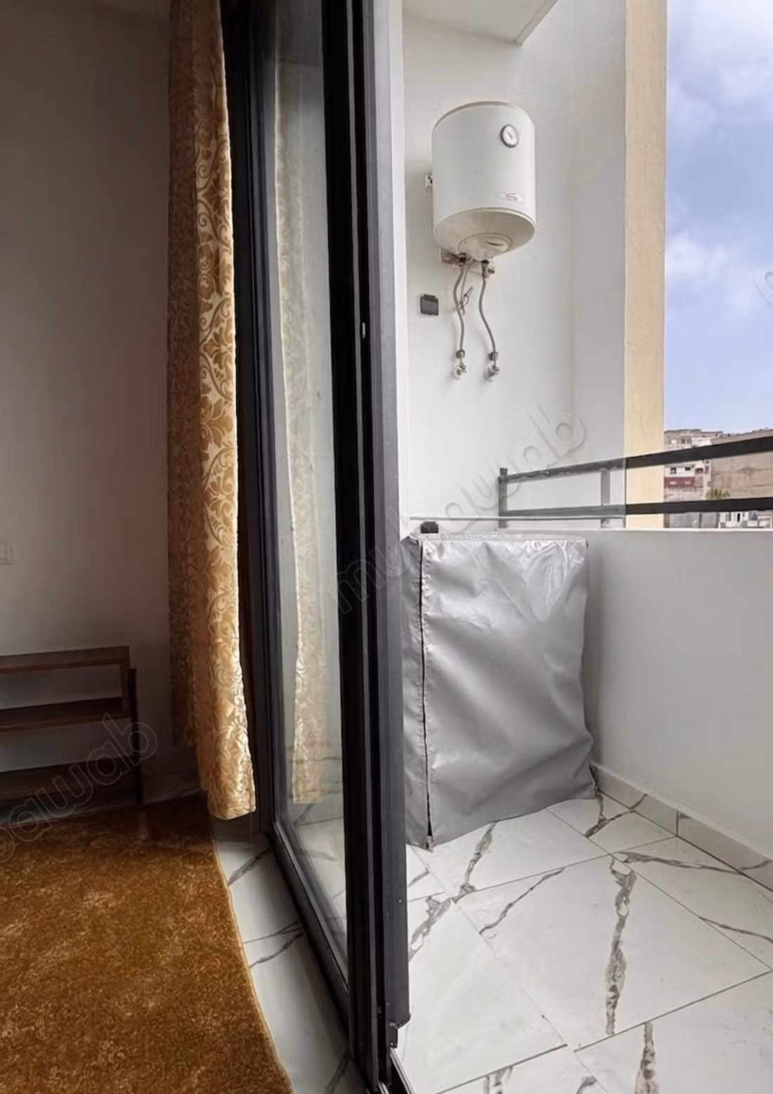 Affitto di un appartamento a Roches Noires. 1 Stanza. Arredato
