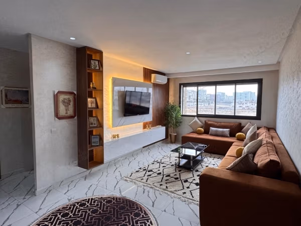 Location d'un appartement à Roches Noires. 
1 Pièce. 
Meublé
