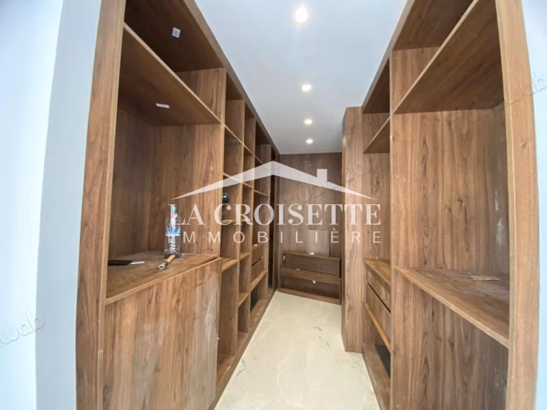 Duplex S3 avec piscine couverte à Gammarth