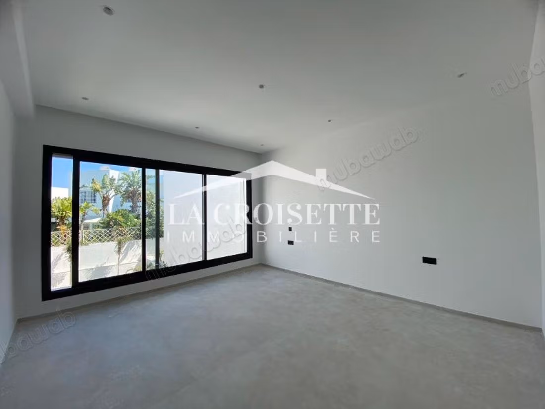 Duplex S3 avec piscine couverte à Gammarth