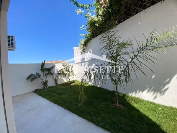 Duplex S3 avec piscine couverte à Gammarth