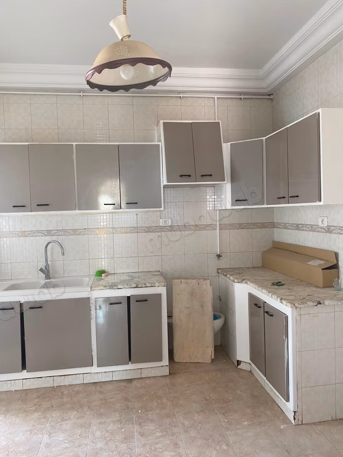 À LOUER – Appartement S4 à Cité Ennasr