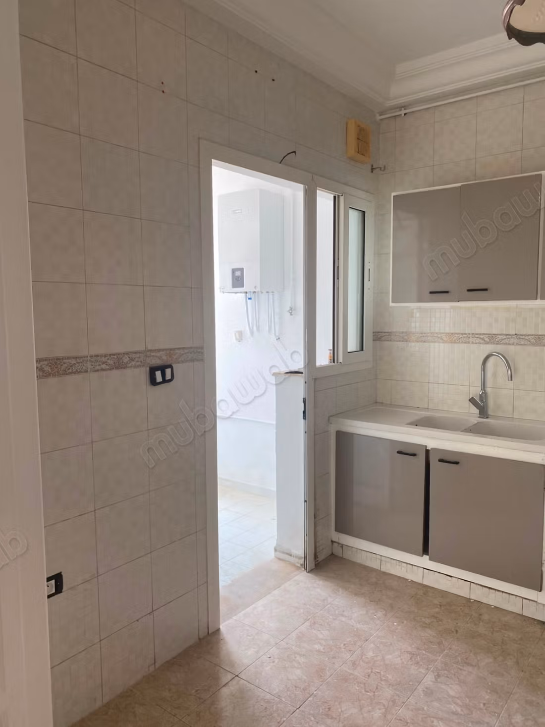 À LOUER – Appartement S4 à Cité Ennasr