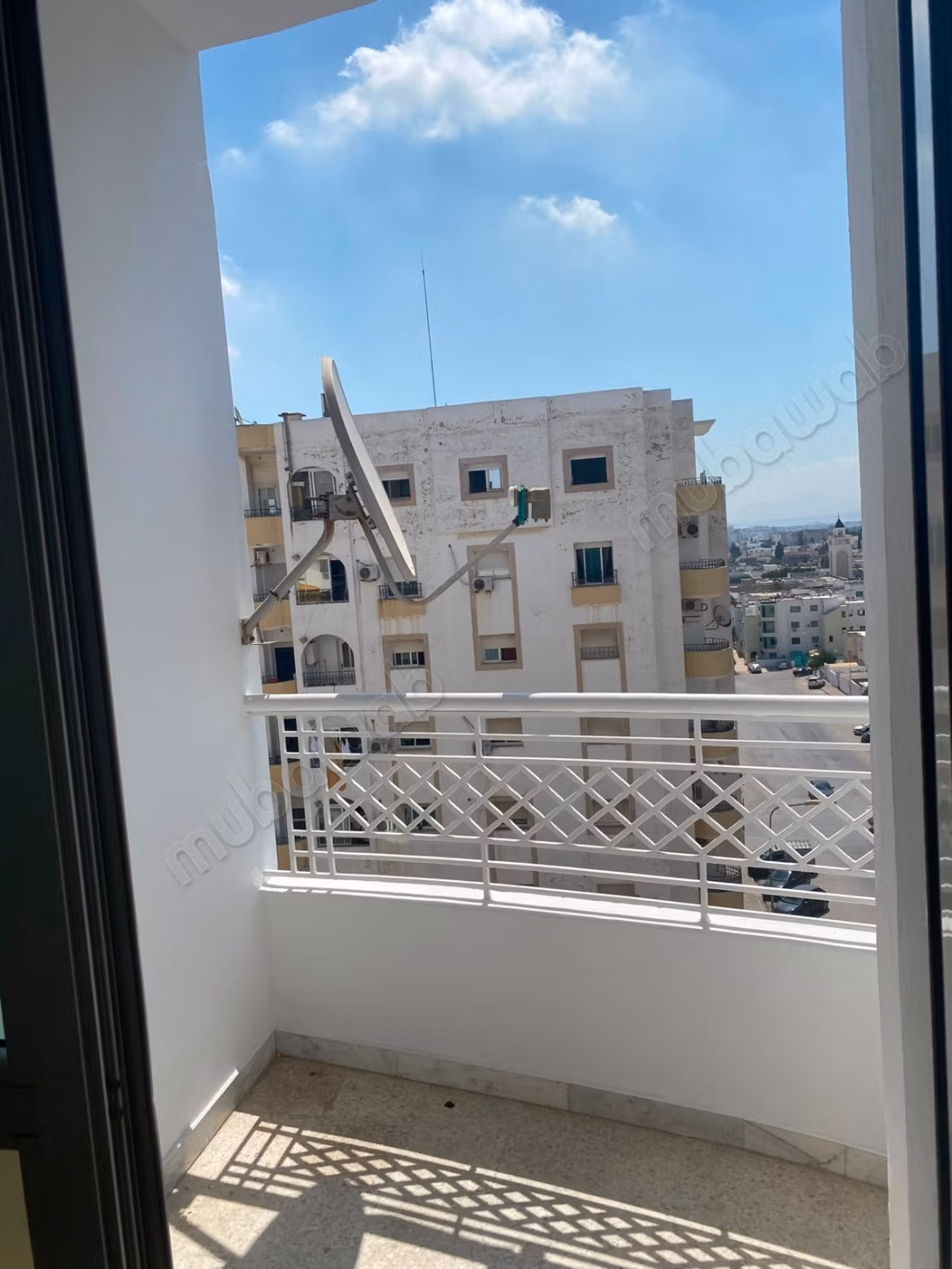 À LOUER – Appartement S4 à Cité Ennasr