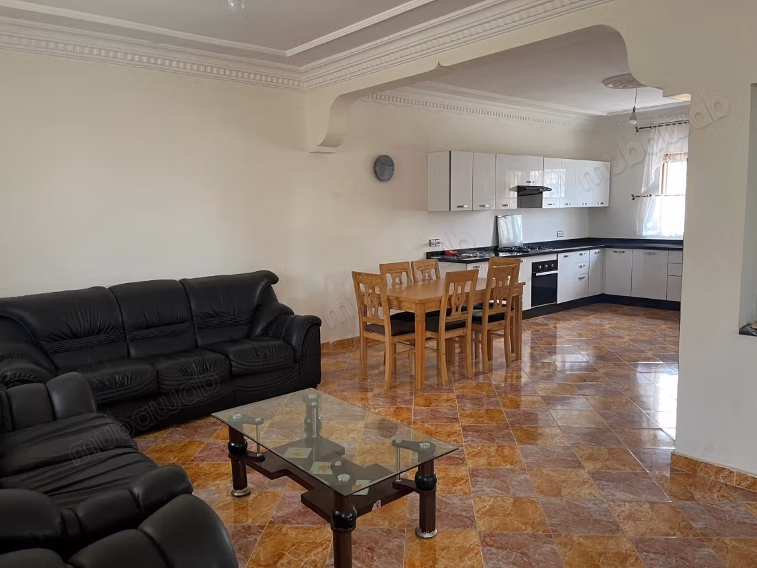 Villa te koop in Bni Yakhlef - 245 m² - getiteld