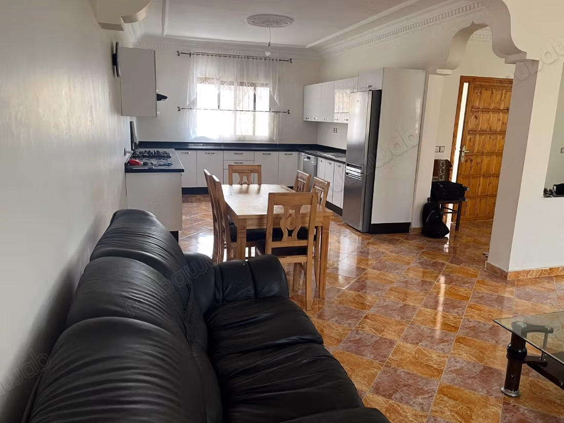 Villa te koop in Bni Yakhlef - 245 m² - getiteld