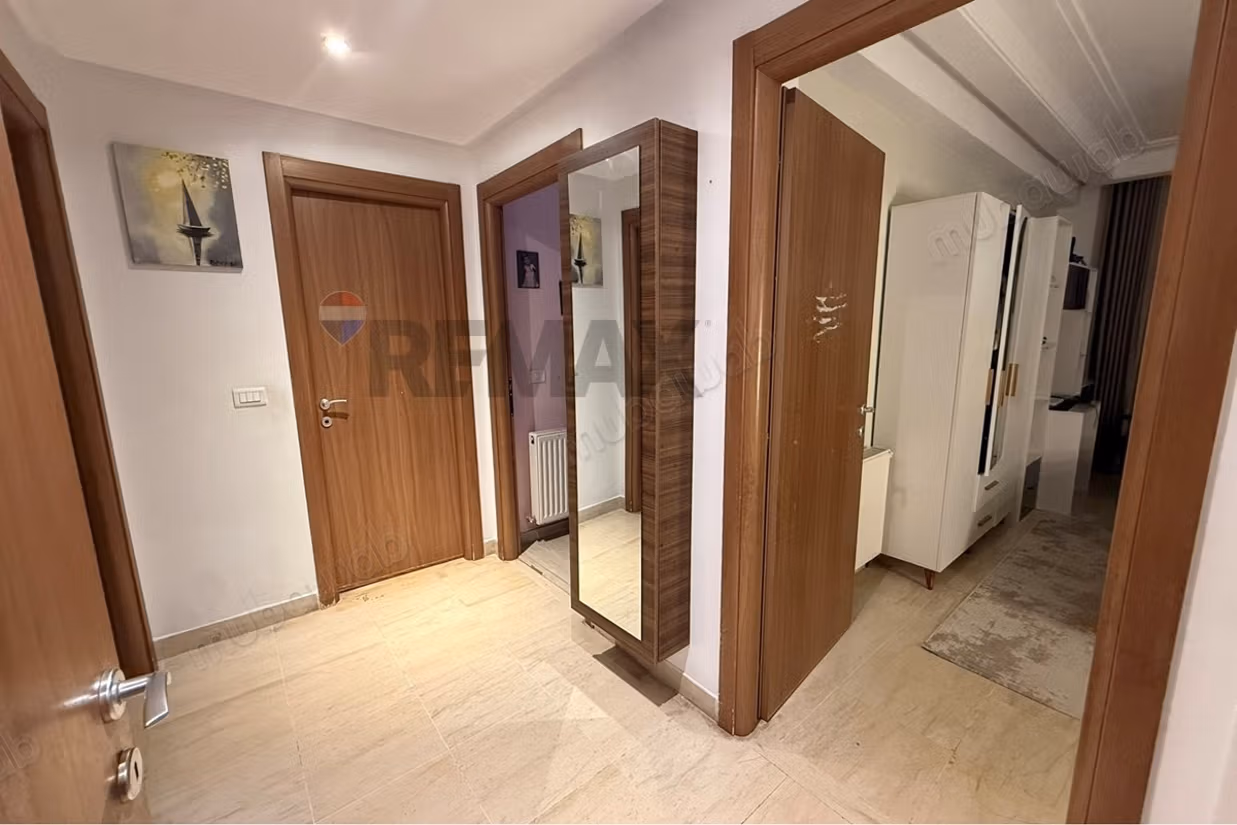 For Sale S3 Apartment in Garden